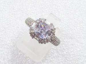 クリスタル　指輪(11号)